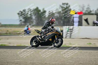 media/Apr-18-2025-TrackDaz (Fri) [[45f5874c44]]/C Group/Session 1 (Turn 7)/